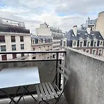 Studio Near Champs-Elysees, Facing Parc Monceau