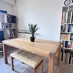 Studio Near Champs-Elysees, Facing Parc Monceau